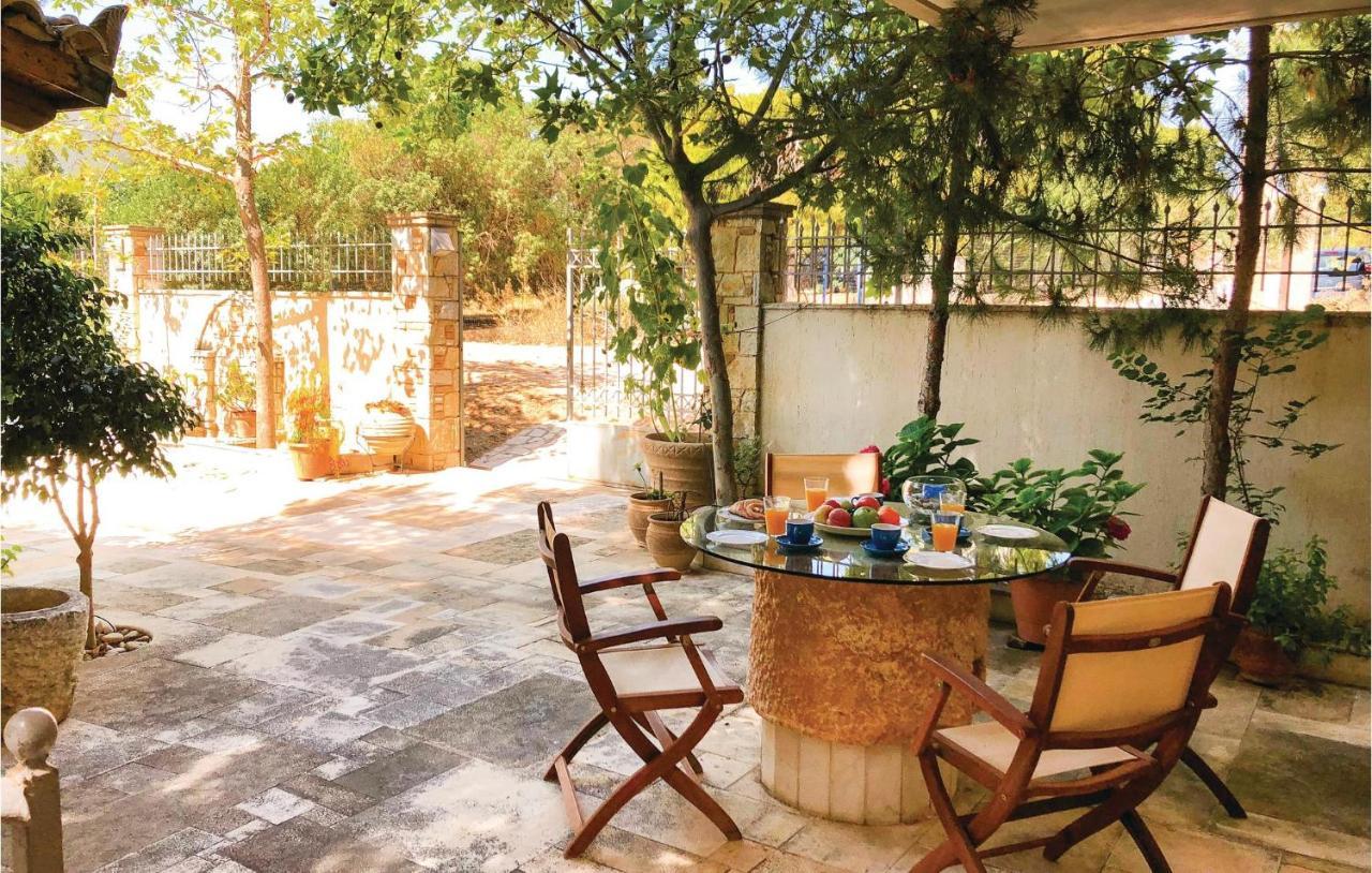 Amazing Home In Artemida With Kitchen Εξωτερικό φωτογραφία